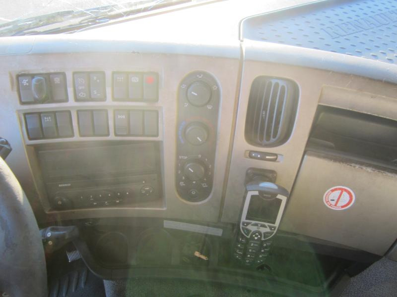 Trekker Renault Premium 450 DXI