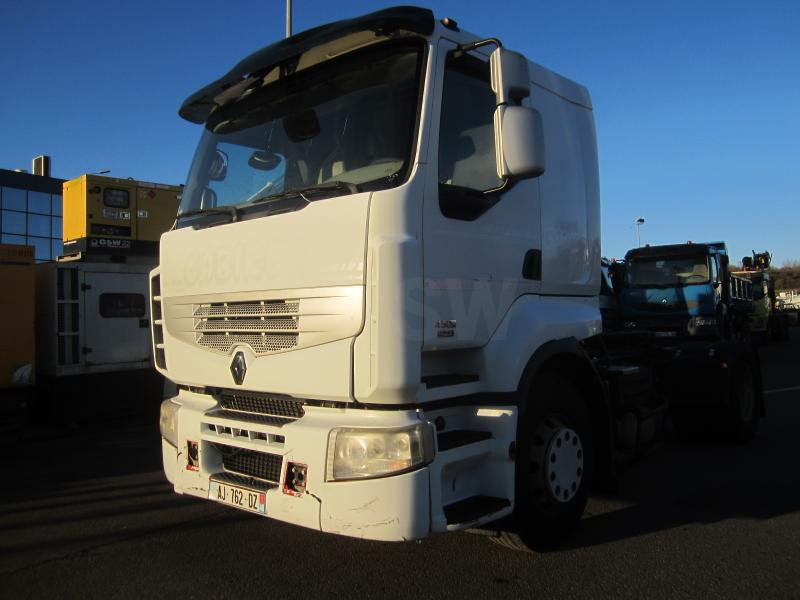Trekker Renault Premium 450 DXI
