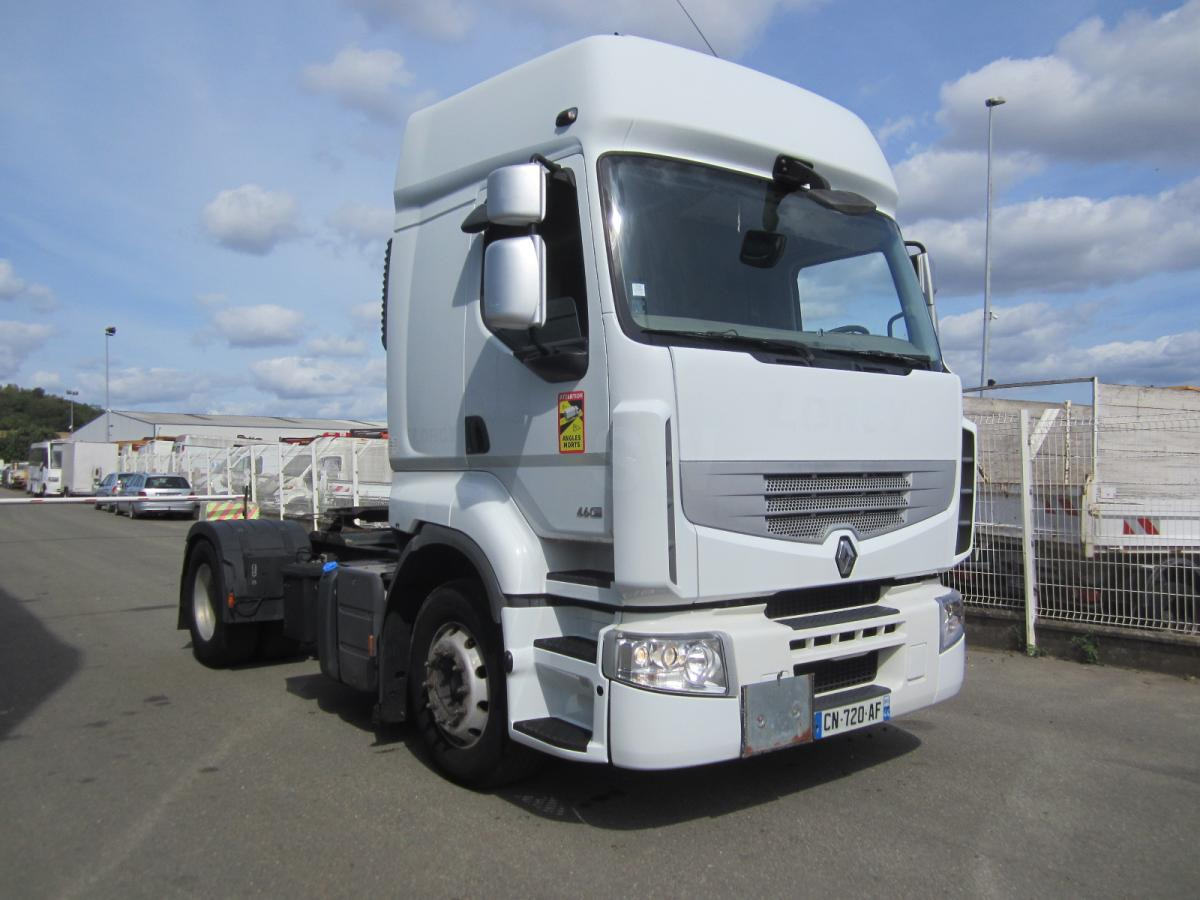 Trekker Renault Premium 460 DXI