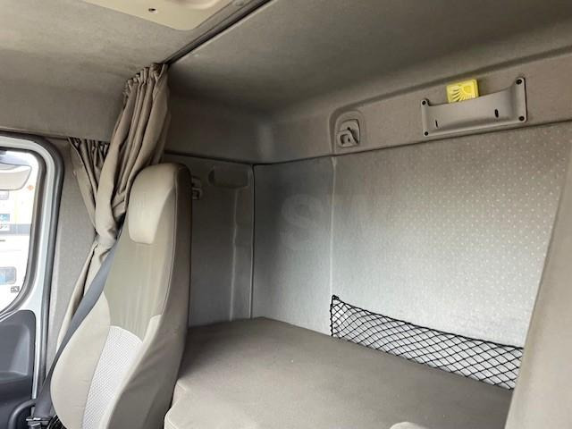 Trekker Renault Premium Lander 460 DXI