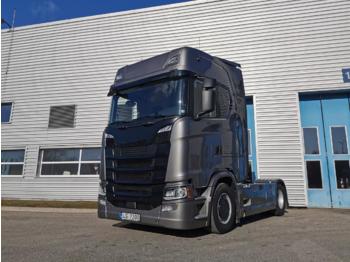 Trekker SCANIA S450