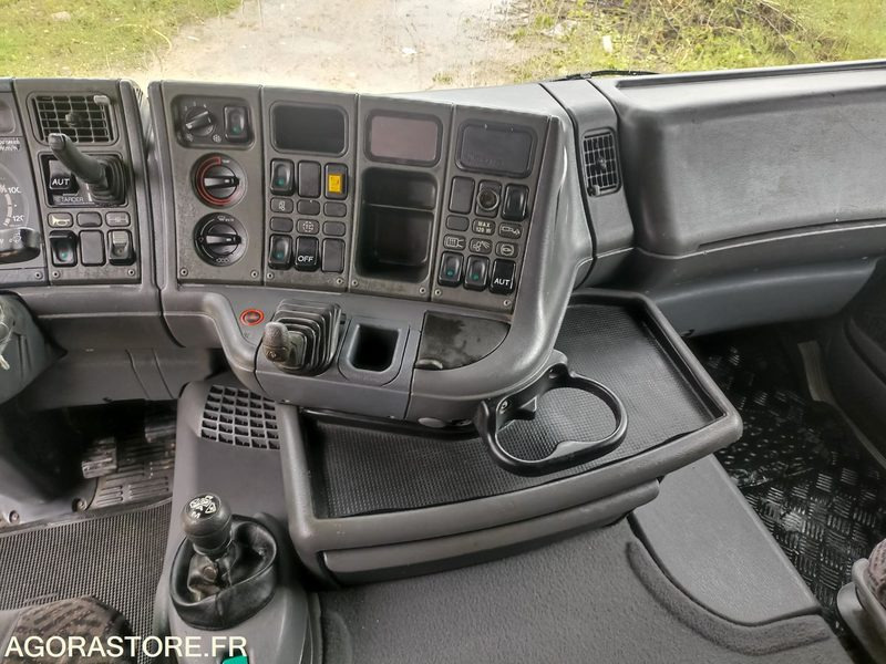 Trekker Scania 124l 2003 789689km