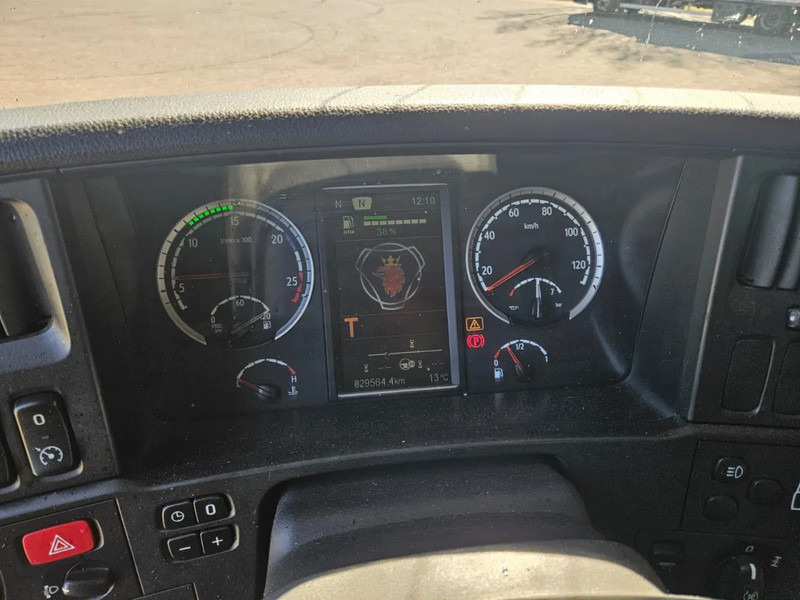 Trekker Scania R450 Retarder | King o/t Road | PTO | Hydraulics | Euro 6 | Low Deck | Mega | Smart Tacho