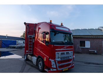 Trekker Volvo FH460 + Knapen Walking floor
