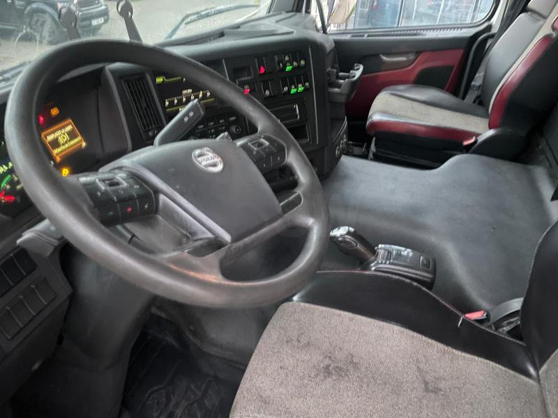 Trekker Volvo FMX 460