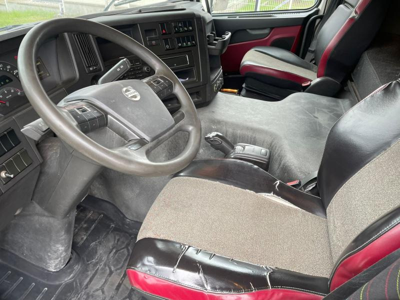 Trekker Volvo FMX 460