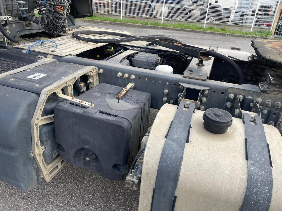 Trekker Volvo FMX 460