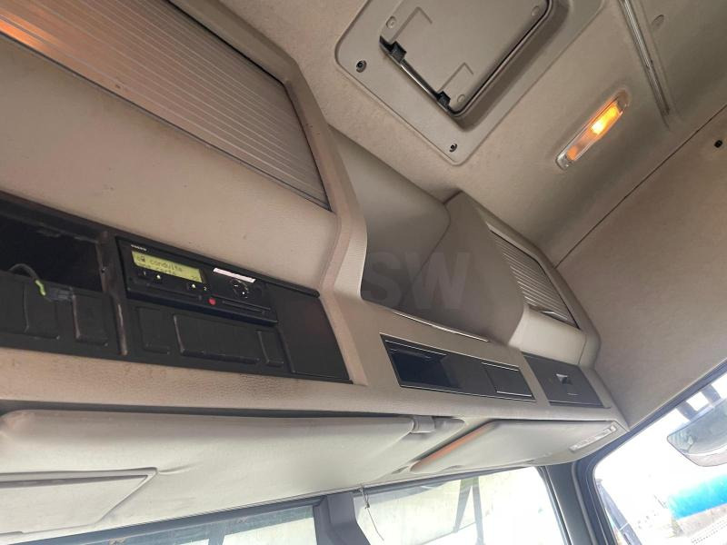 Trekker Volvo FMX 460