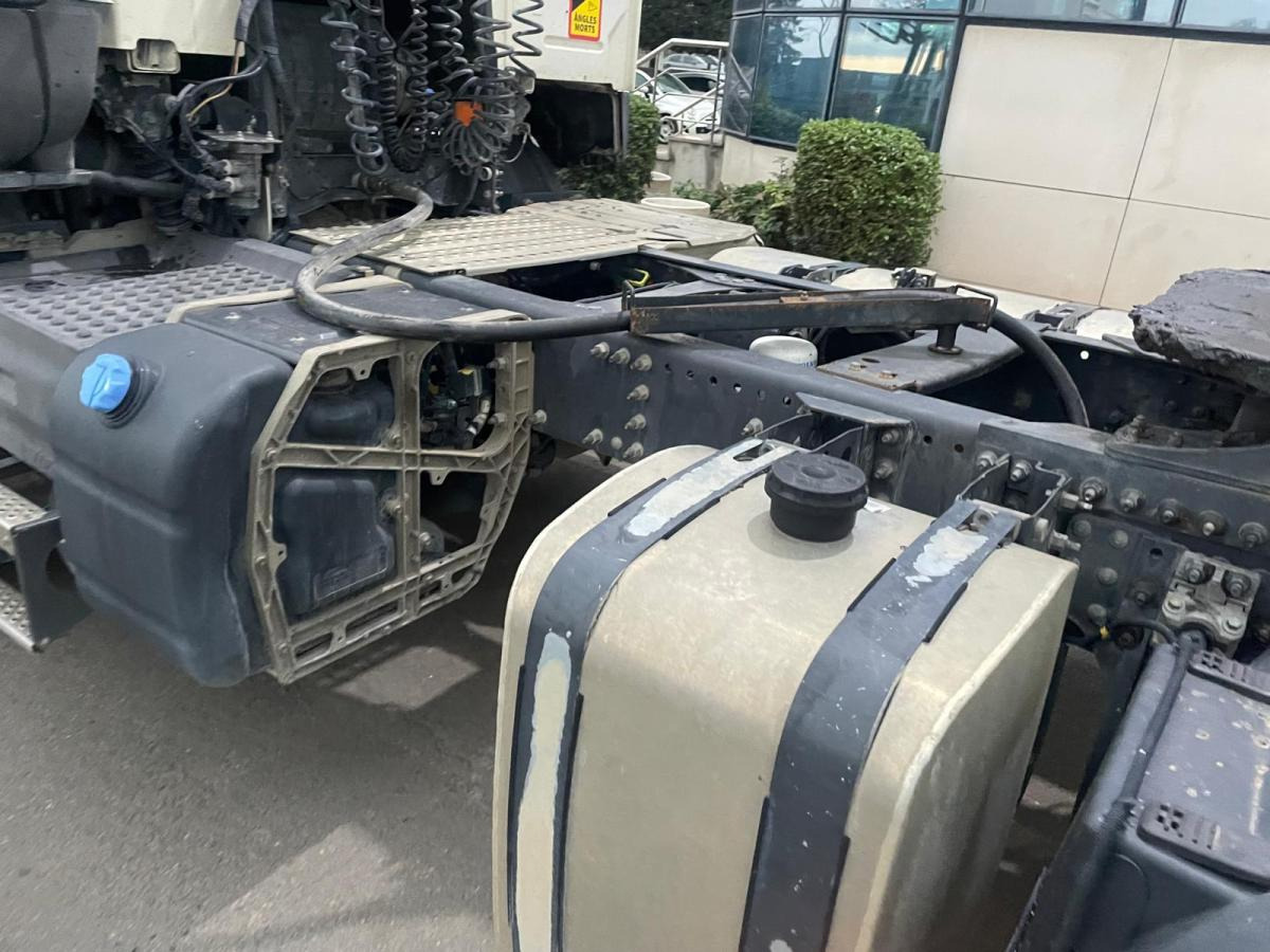 Trekker Volvo FMX 460