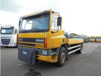 Vrachtwagen met open laadbak DAF 75 240