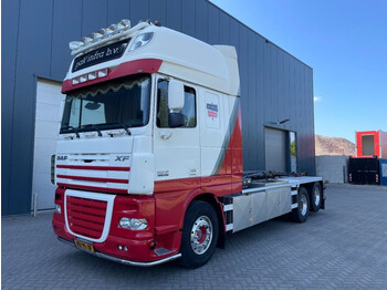 haakarmsysteem vrachtwagen DAF XF 105 510
