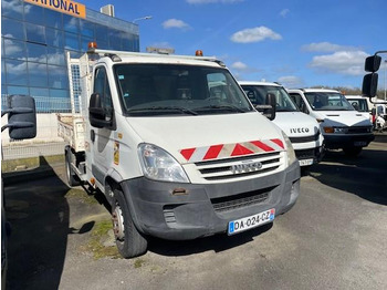 Kipper vrachtwagen IVECO Daily