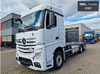 Containertransporter/ Wissellaadbak vrachtwagen MERCEDES-BENZ Actros 2545