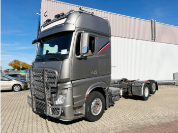 Chassis vrachtwagen MERCEDES-BENZ Actros