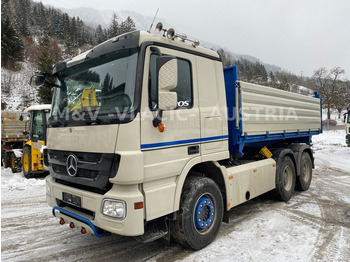 Kipper vrachtwagen MERCEDES-BENZ Actros 3355