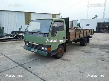 Vrachtwagen met open laadbak MITSUBISHI