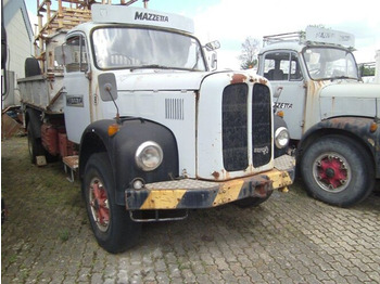 Kipper vrachtwagen SAURER