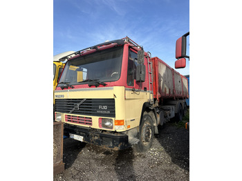 Kipper vrachtwagen VOLVO FL10