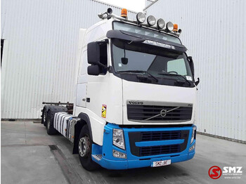 Containertransporter/ Wissellaadbak vrachtwagen VOLVO FH 420