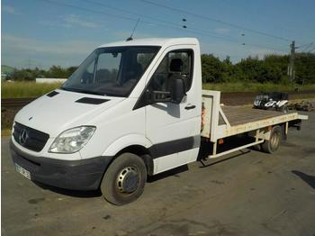 Vrachtwagen met open laadbak voor het vervoer van zwaar materieel 2008 Mercedes Benz Sprinter: afbeelding 1