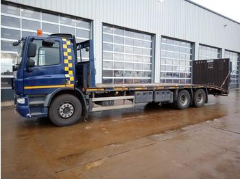 Vrachtwagen met open laadbak voor het vervoer van zwaar materieel 2011 DAF CF75-310: afbeelding 1