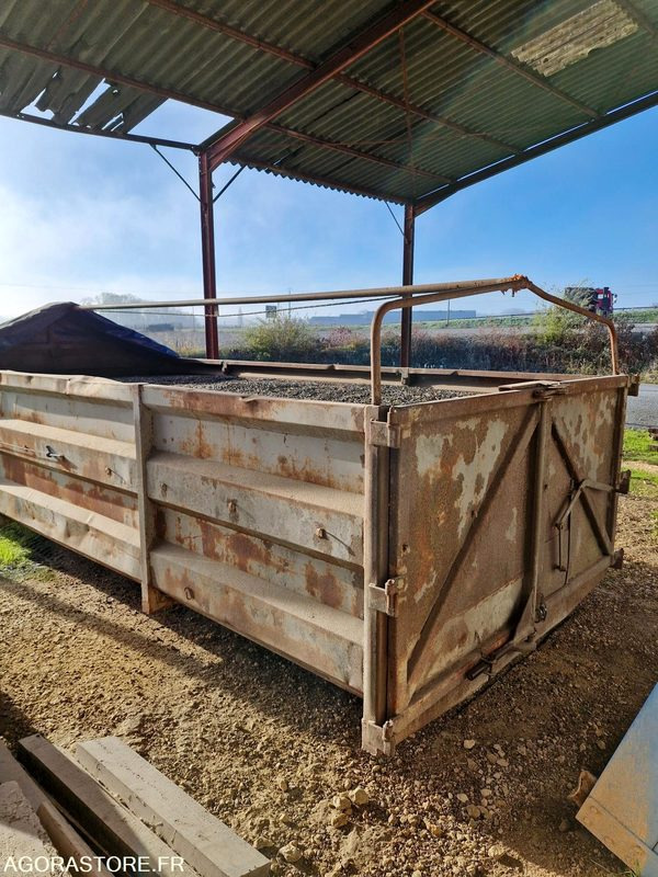 Vrachtwagen BENNE CEREALIERE 11