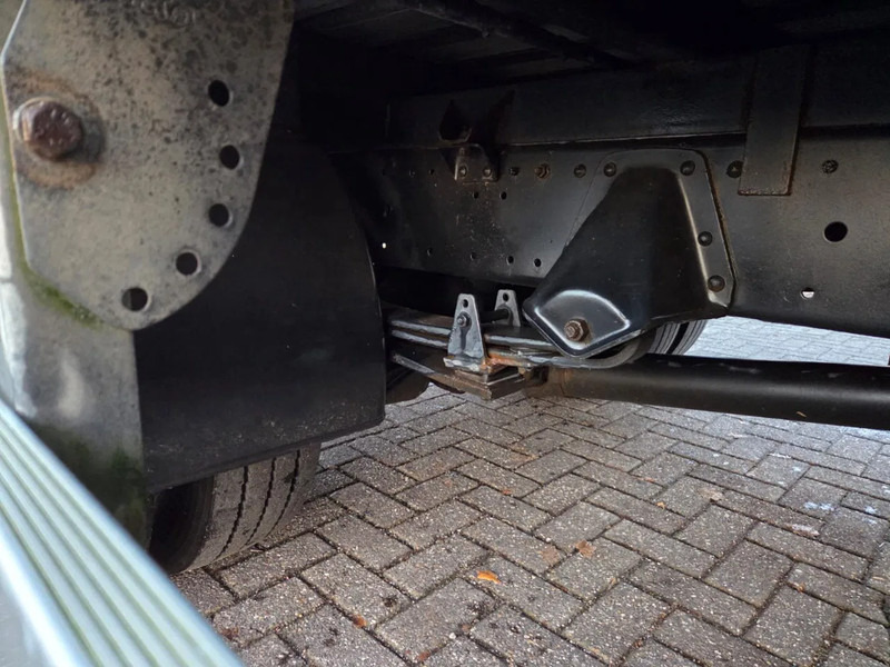 Bakwagen MAN L20 Full steel suspension Manual Dieslpump