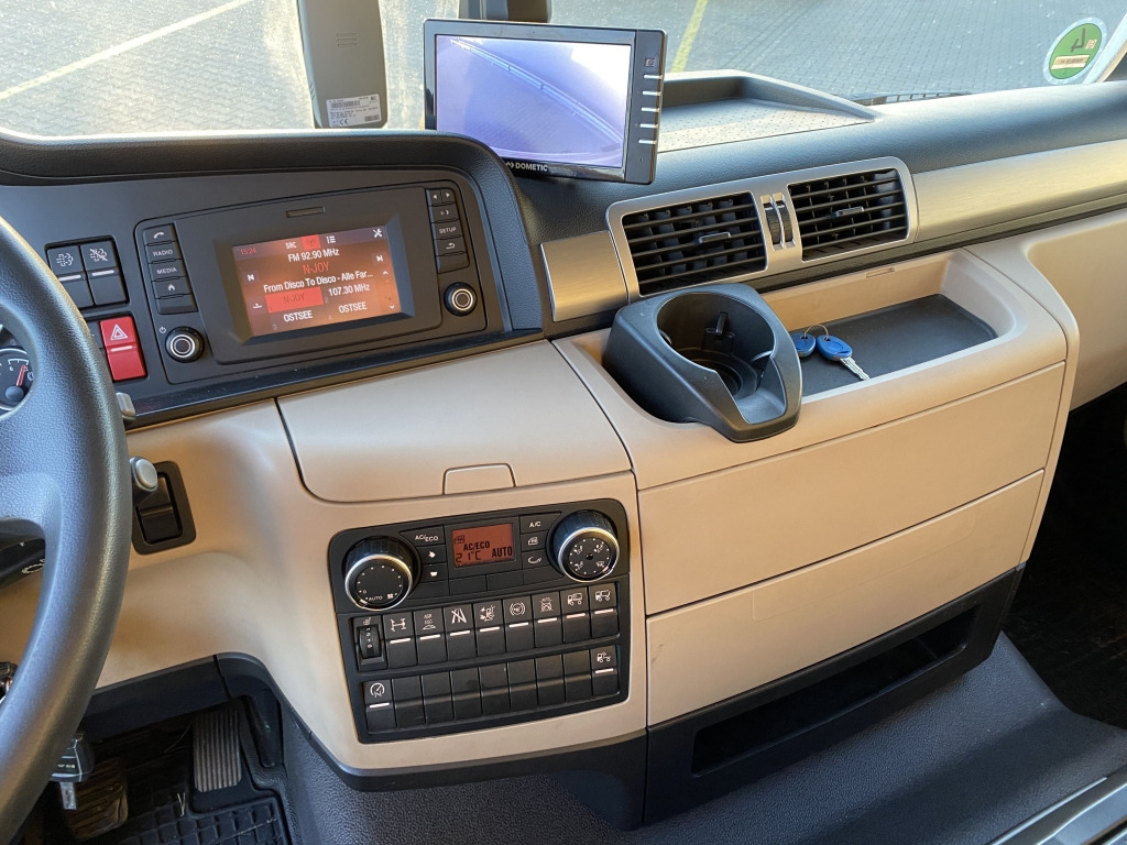 Bakwagen MAN TGM 12.290 4x2 BL / Palfinger LBW