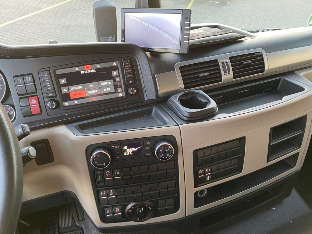 Bakwagen MAN TGM 12.290 4x2 BL / Palfinger LBW