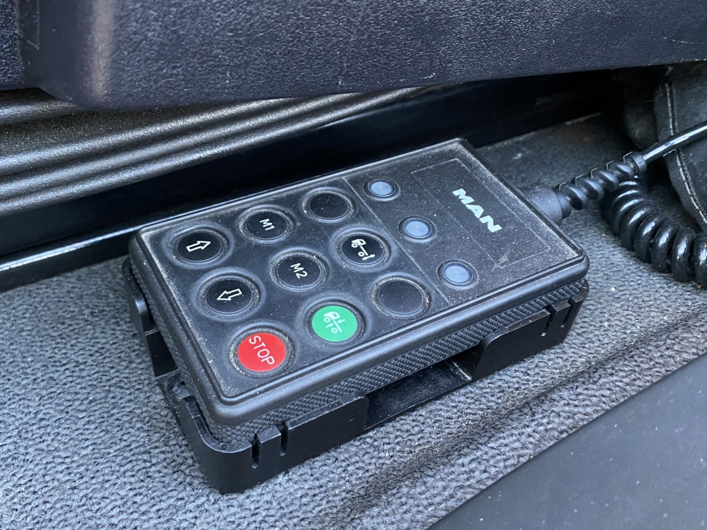 Bakwagen MAN TGM 12.290 4x2 BL / Palfinger LBW