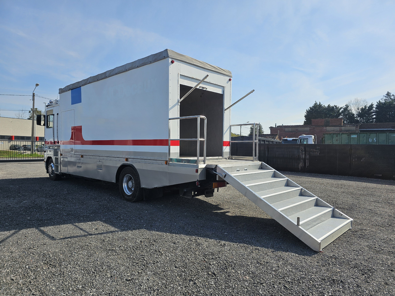 Bakwagen Renault AE380 PHASE1