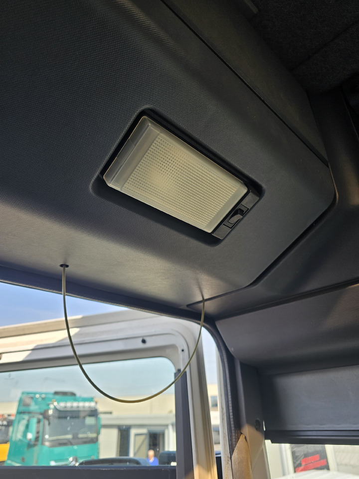 Bakwagen Renault AE380 PHASE1