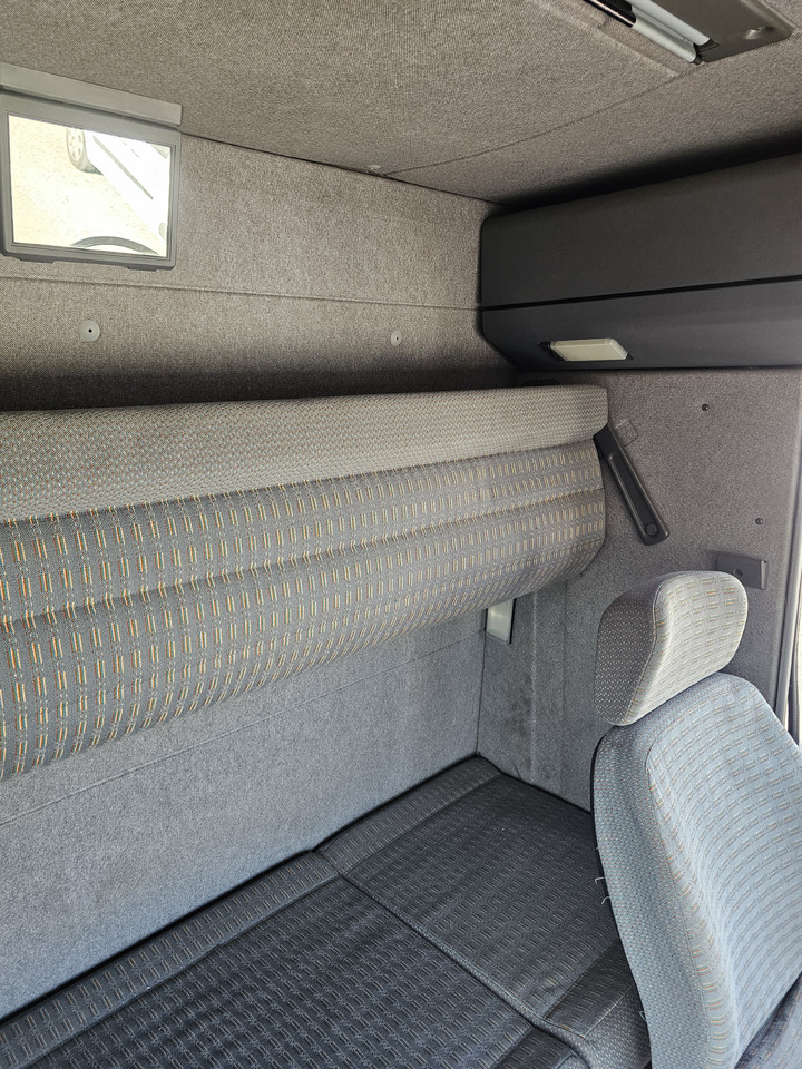 Bakwagen Renault AE380 PHASE1