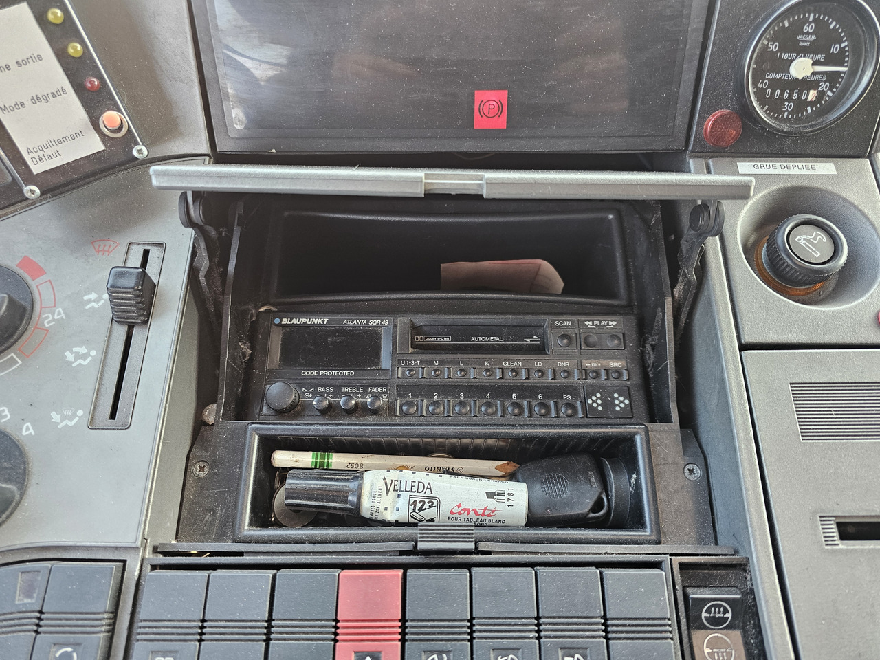 Bakwagen Renault AE380 PHASE1