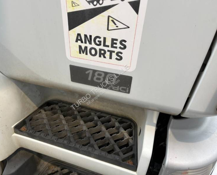 Bakwagen Renault Midlum 180