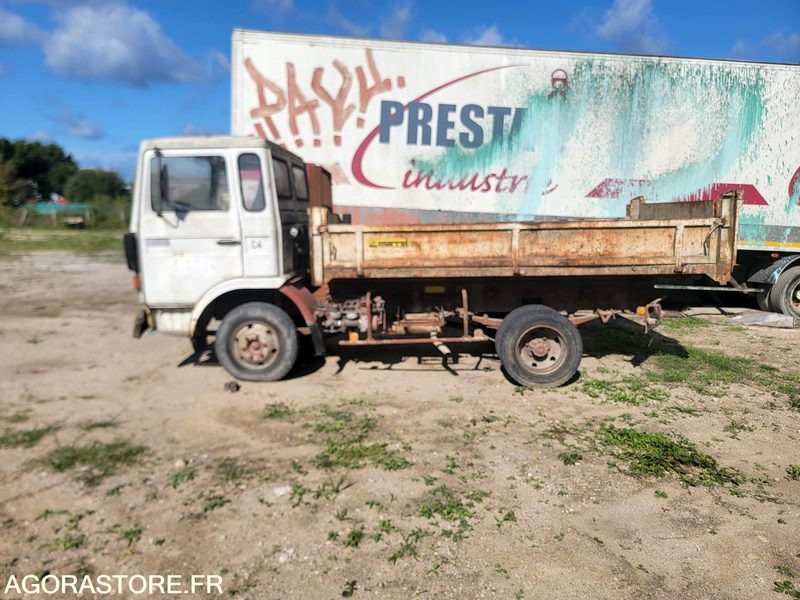 Vrachtwagen CAMION-BENNE-RENAULT-JK75-1986/181289 KM