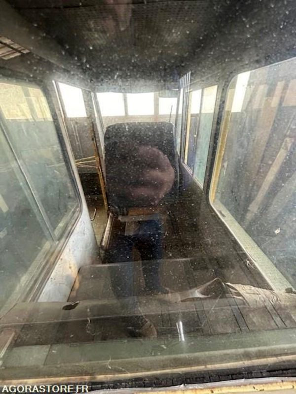 Vrachtwagen CAMION UNIC - 1974 / 82262 KM