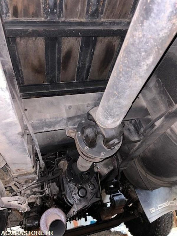 Vrachtwagen CAMION UNIC - 1974 / 82262 KM