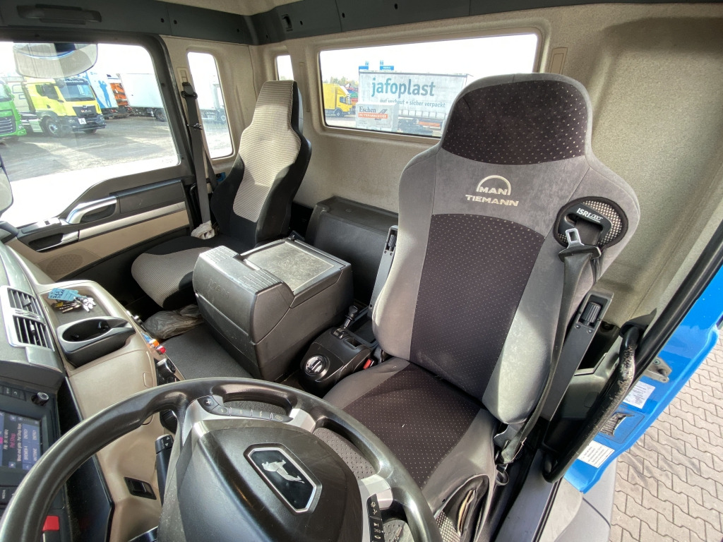 Chassis vrachtwagen MAN TGS 26.420 6x2-4 LL