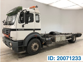 Chassis vrachtwagen Mercedes-Benz 1838L