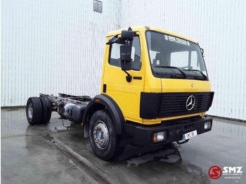 Chassis vrachtwagen Mercedes-Benz SK 1722 lames/steel 165"km