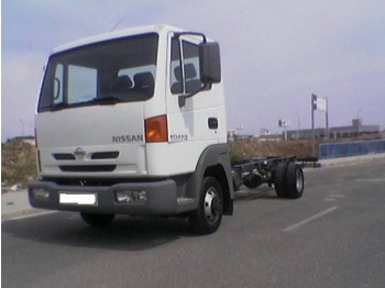 Nissan Atleon 110.35 - Chassis vrachtwagen
