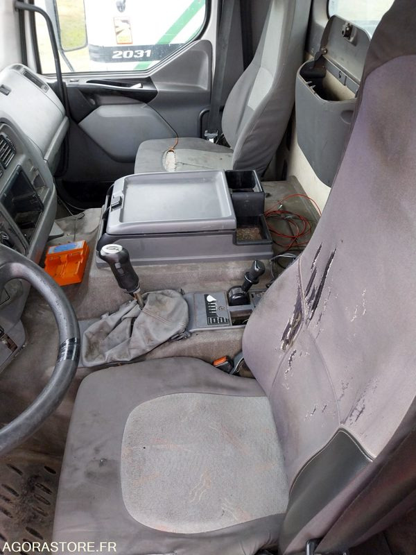 Chassis vrachtwagen RENAULT PREMIUM 370-19 / 2007 / 371820 km