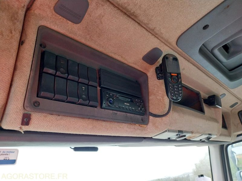 Chassis vrachtwagen RENAULT PREMIUM 370-19 / 2007 / 371820 km