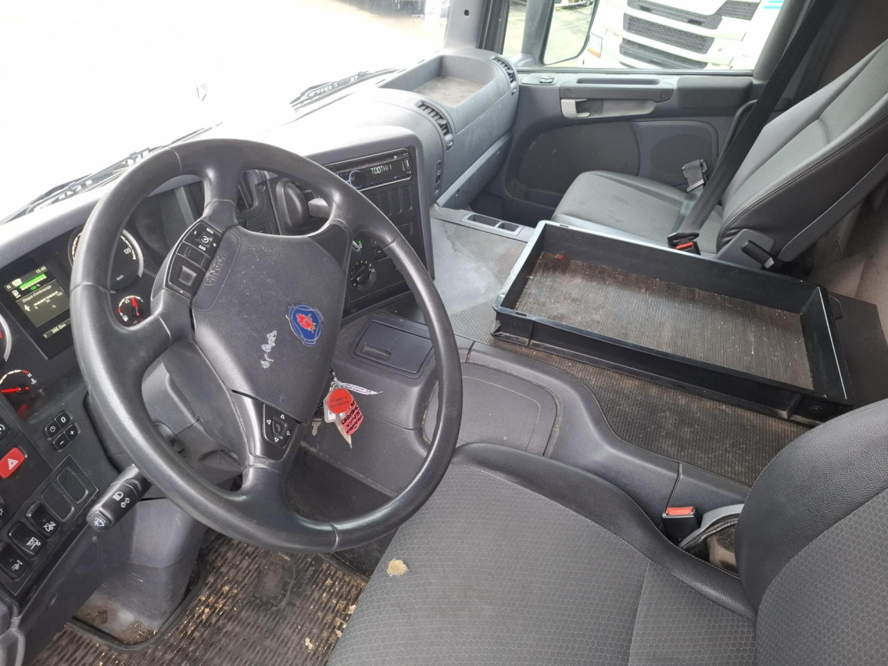 Chassis vrachtwagen SCANIA P 250 DB4x2MLA