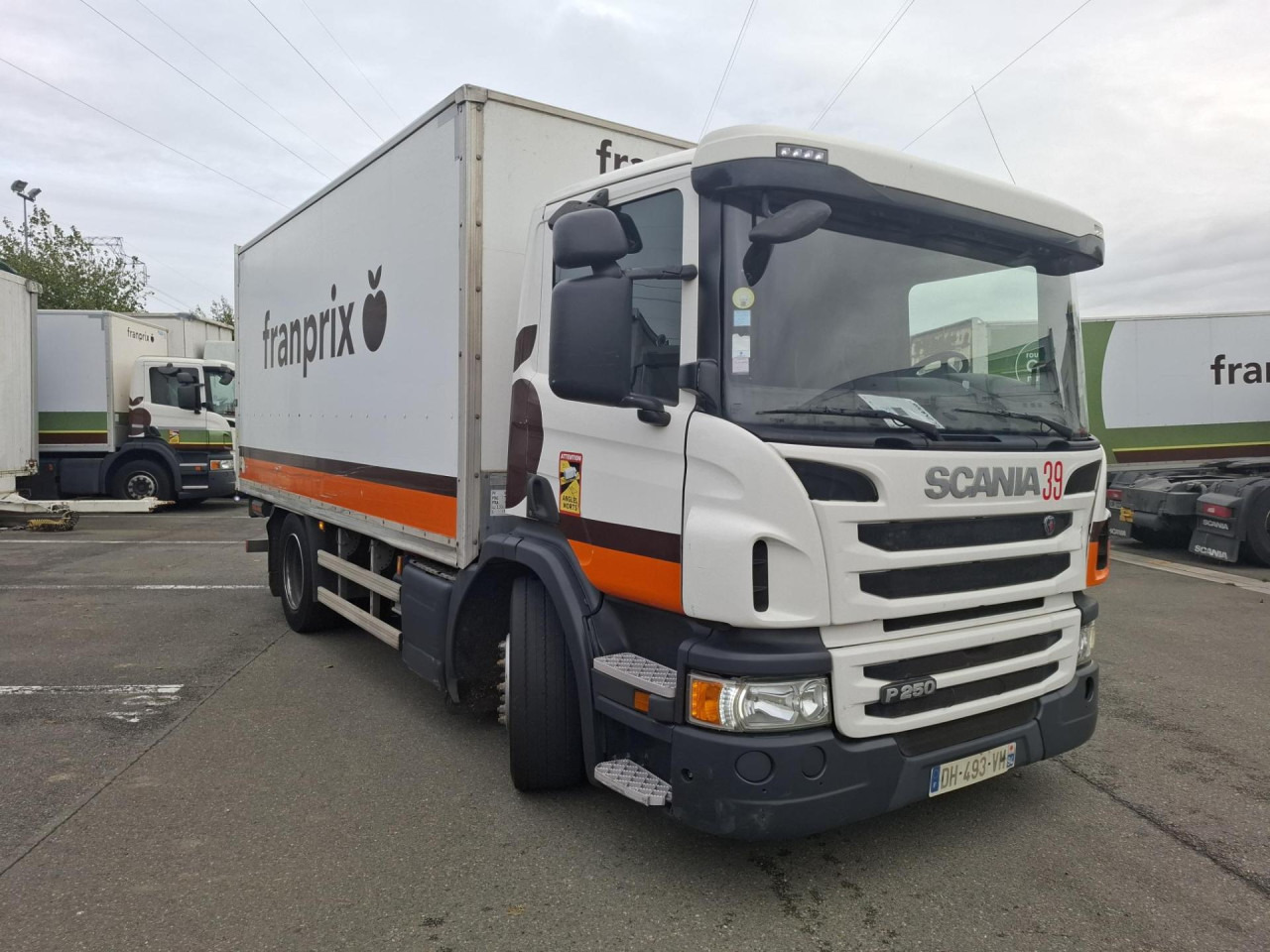 Chassis vrachtwagen SCANIA SCANIA P250 Fourgon Hayon