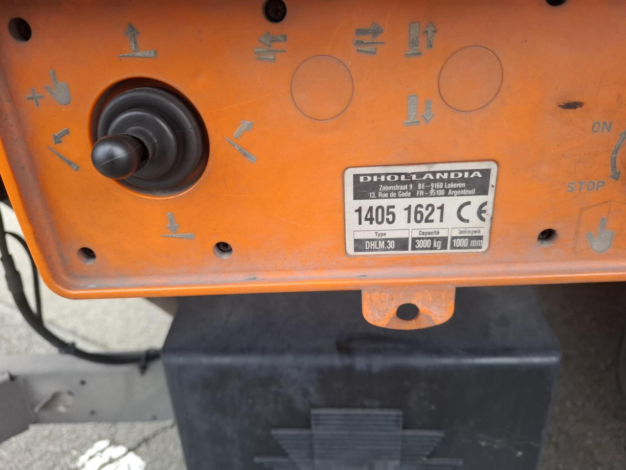 Chassis vrachtwagen SCANIA SCANIA P250 Fourgon Hayon