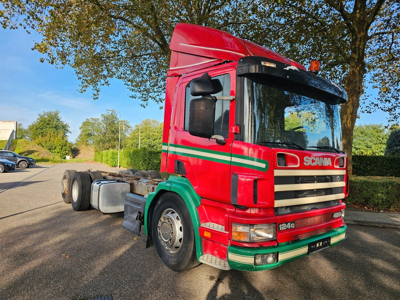 Chassis vrachtwagen Scania P 124G 420 6x2*4 Fahrgestell