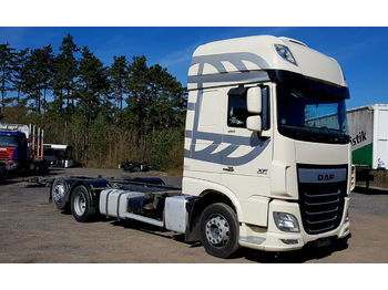 Containertransporter/ wissellaadbak vrachtwagen DAF XF 105.460