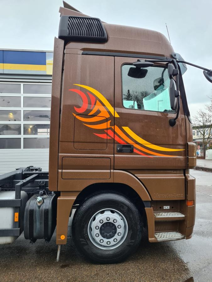 Containertransporter/ Wissellaadbak vrachtwagen Mercedes Actros 2541 LL BDF Intarder ACC LBW